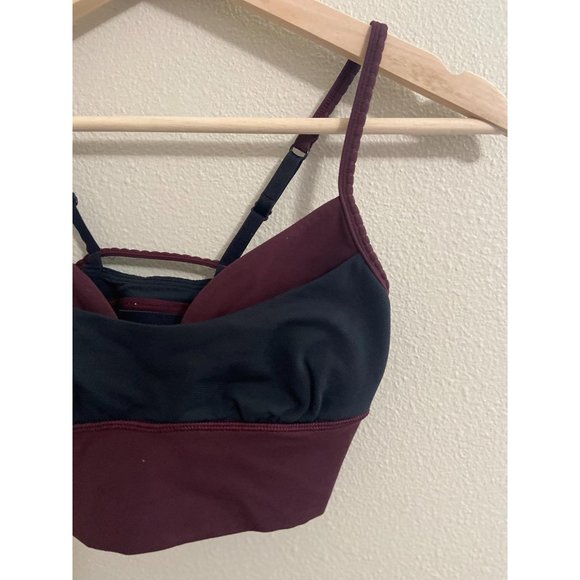 Women's Lululemon 105 F Degree Bra Size 4 - Picture 2 of 5